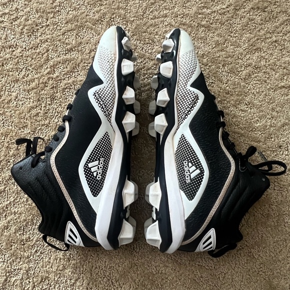 Men’s Adidas Cleats - Picture 4 of 5